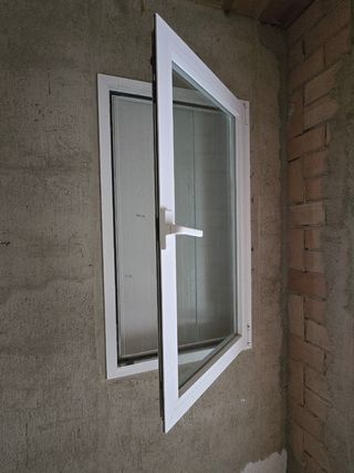 Ventana aluminio 130x75 oscilobatiente