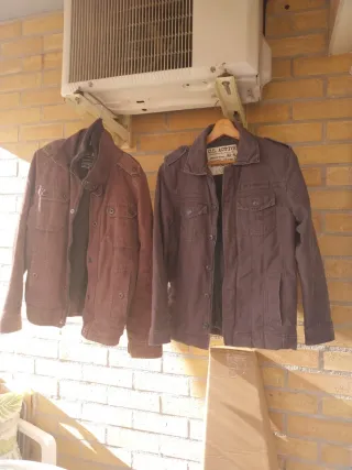 Lote 2 cazadoras S marrón y gris chico