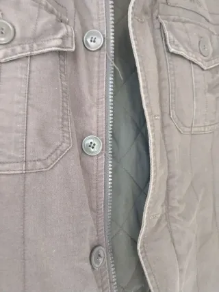 Lote 2 cazadoras S marrón y gris chico