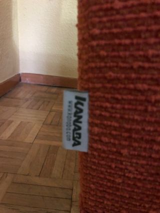 Butaca orejera terracota