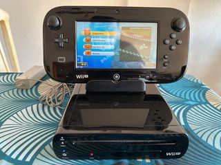 Nintendo Wii U nera + 5 giochi e accessori