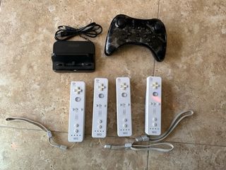 Nintendo Wii U nera + 5 giochi e accessori