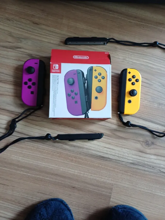Joy-Con Nintendo Switch Roxo e Amarelo