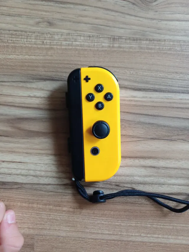 Joy-Con Nintendo Switch Roxo e Amarelo