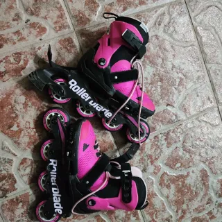 Patines en línea Rollerblade rosas y negros