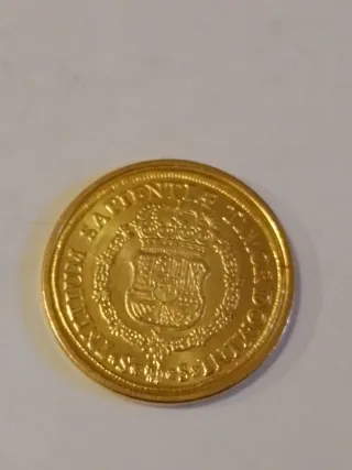Moneda 8 escudos Felipe V acabado en oro 24k 999