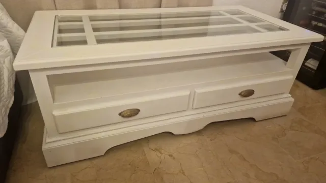 Mesa de centro de madera maciza y cristal