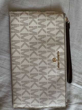 Cartera Michael Kors Monogram