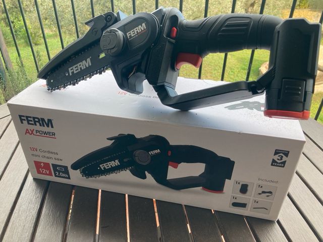 FERM AX POWER 12V Mini Sierra Cadena