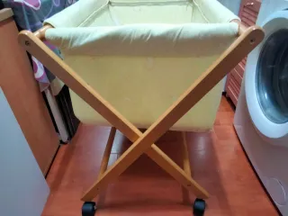 Minicuna Moisés Madera Ruedas