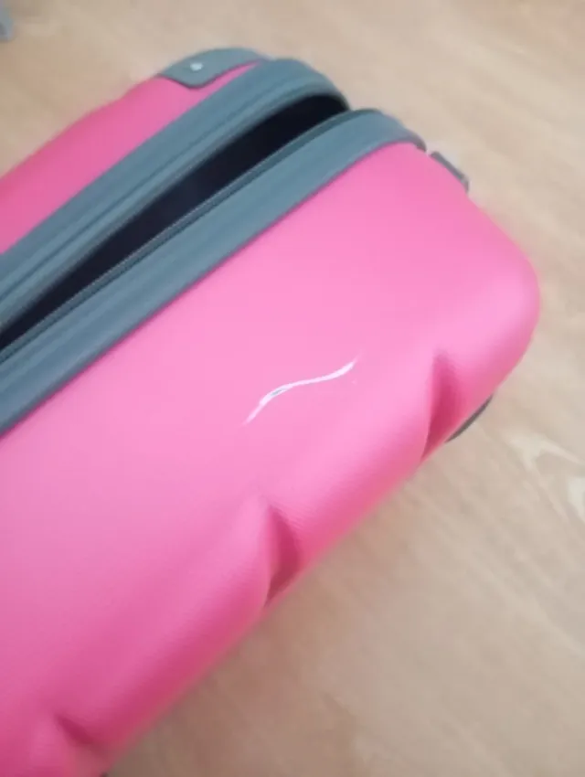 Maletas pequeñas rosa y gris