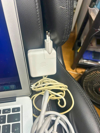 MacBook Air 2017 8GB RAM 128GB