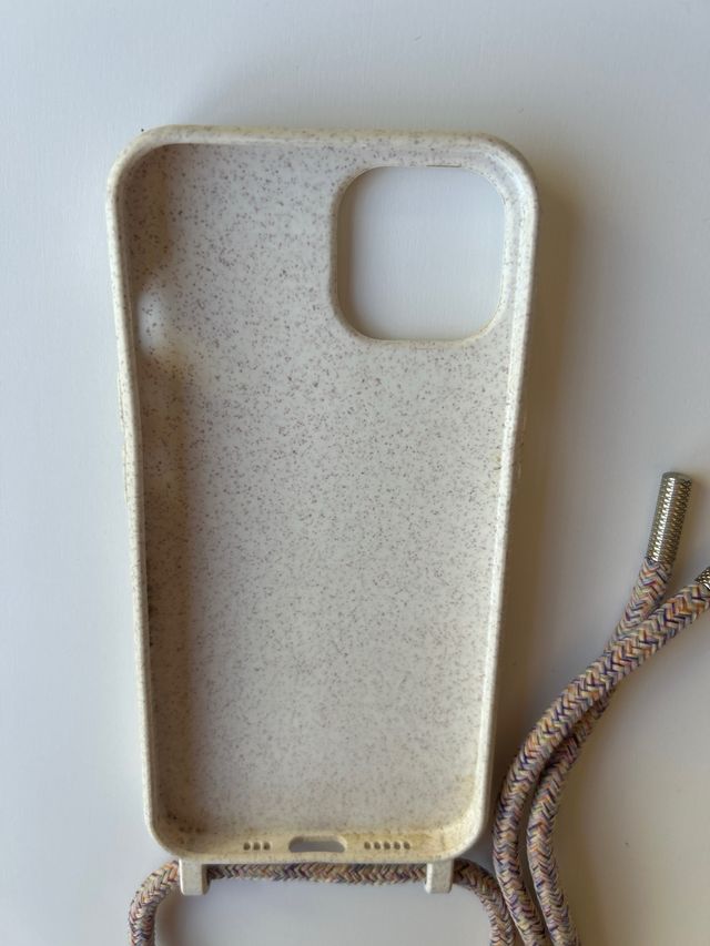 Funda iPhone 14 con cordón