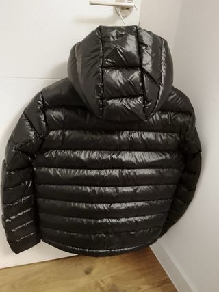 Chaqueta Blauer Negra Plumas