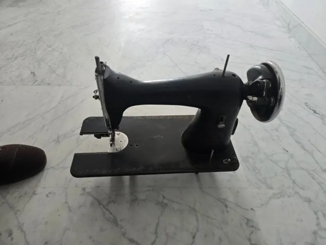 Máquina de coser antigua