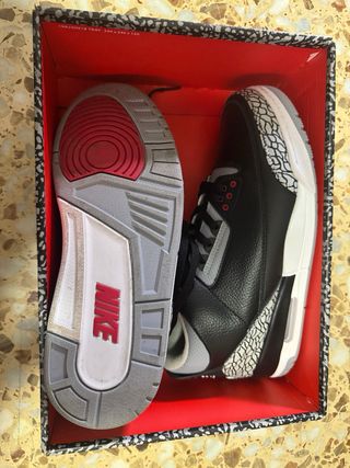 Air Jordan 3 Retro OG Cement