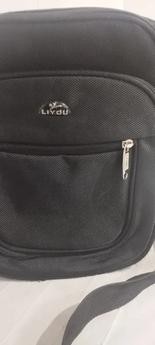 Bolso bandolera nylon negro