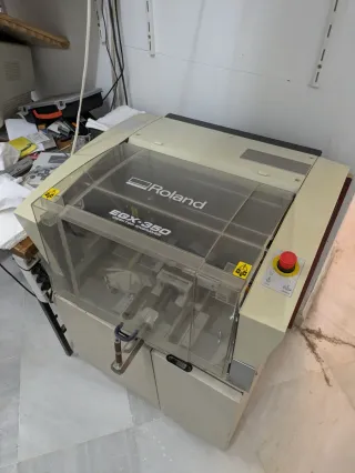 Roland EGX-350 Grabador Metal