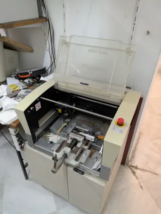 Roland EGX-350 Grabador Metal