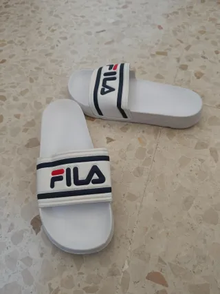 Chanclas Fila Blancas Talla 39