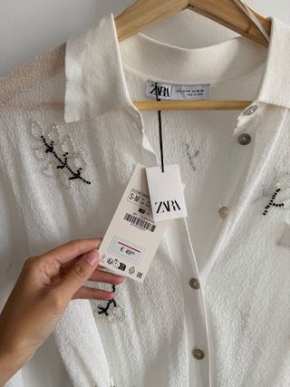 Camisa Zara punto fino abalorios