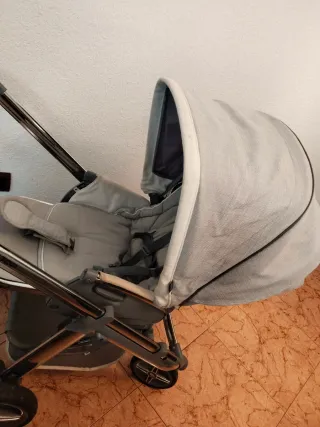Carro Bebé Bebecar Gris y Blanco