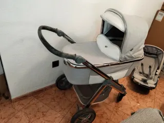 Carro Bebé Bebecar Gris y Blanco