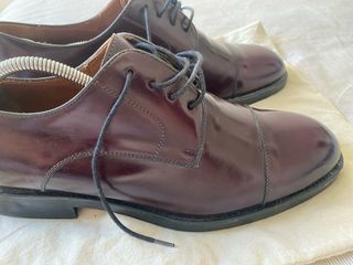 Zapatos Emidio Tucci Granates Elegantes