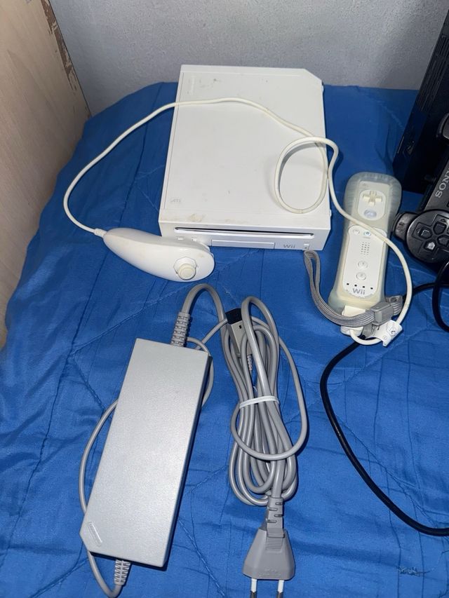 Consola PS2 + Wii + Giochi (prezzo aumenta)