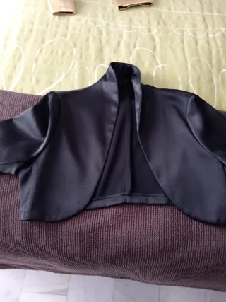 Chaquetita negra de fiesta negra