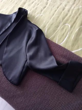 Chaquetita negra de fiesta negra