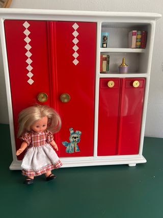 Armario vintage para muñeca