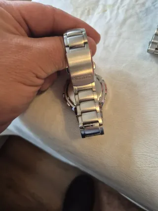 Reloj Citizen Negro y Plateado cosmonauta.