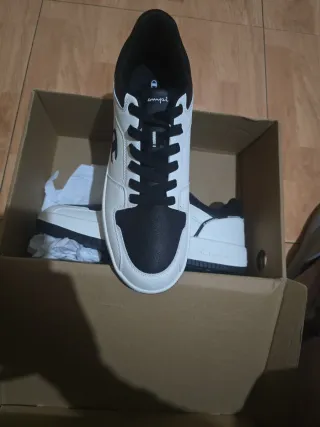 Zapatillas Champion Nuevas Blancas y Negras