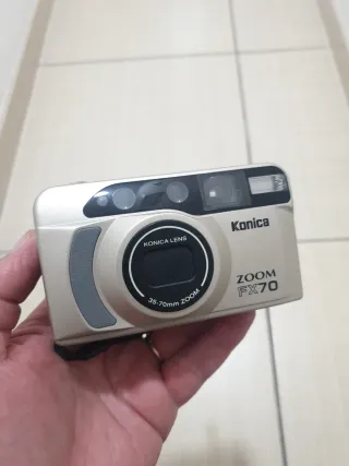 Macchina fotografica Konica Zoom FX70