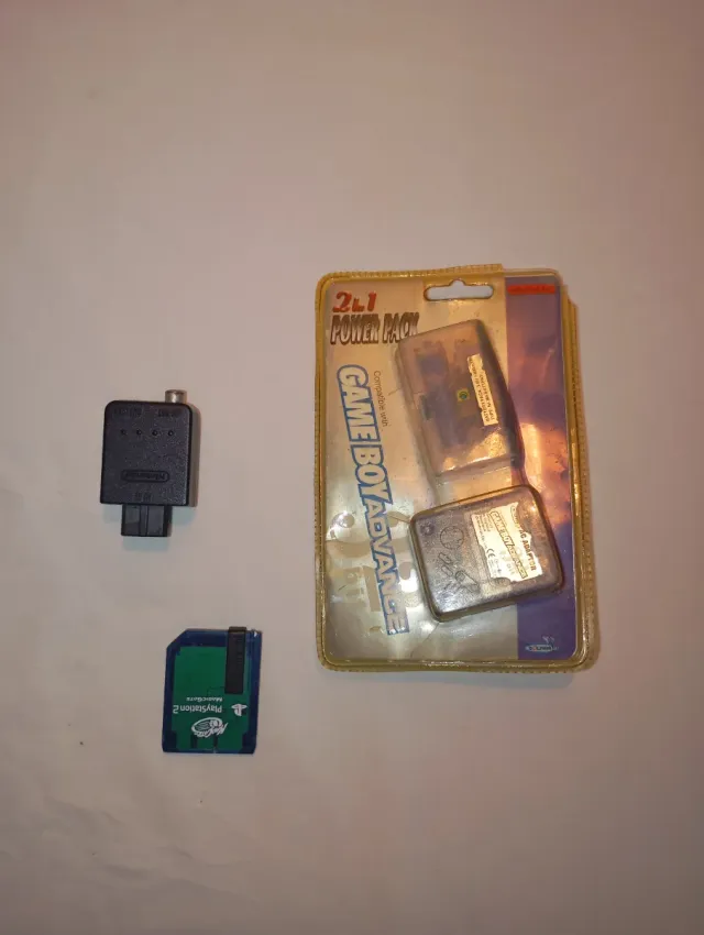 Lote de acessórios de Game Boy Advance