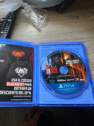 Call of Duty Black Ops 7 PS4 Lote Multigeneración