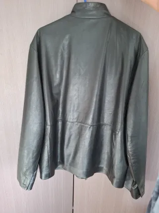 Chaqueta de cuero negra