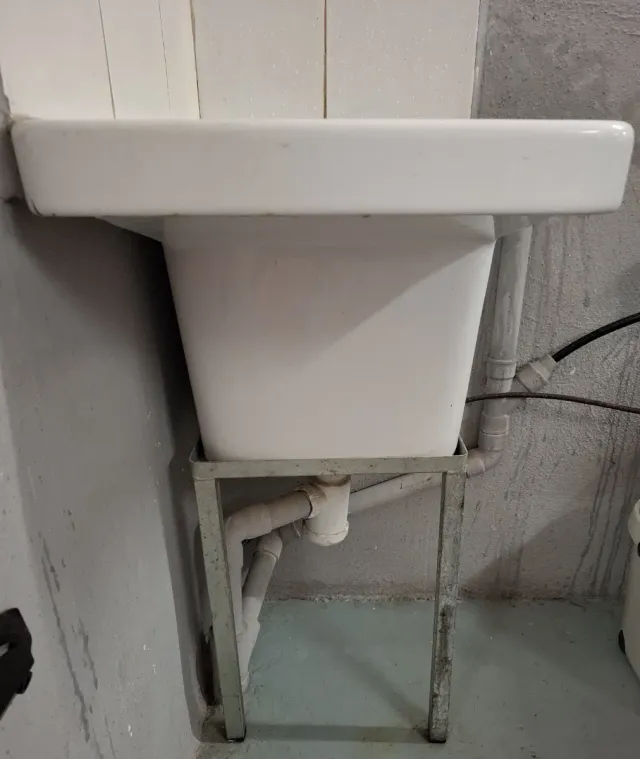 Lavadero Roca + Soporte Hierro