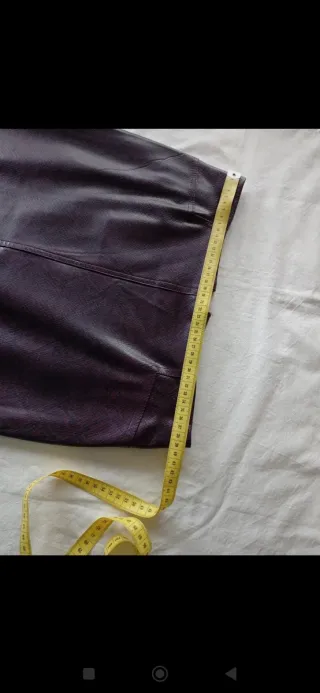 Cazadora polipiel morada + falda regalo