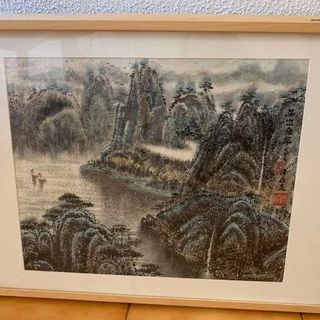 Pinturas en marcos de vidrio y madera