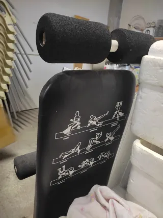 Banco de Abdominales y Ejercicios