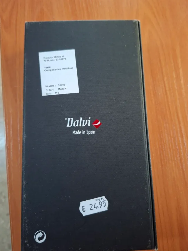 Tirantes Dalvi traje azul con puntos blancos