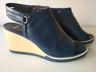 Zapatos de cuña azul mujer