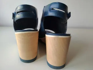 Zapatos de cuña azul mujer