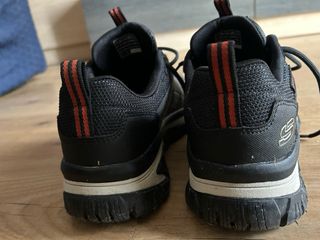 Skechers Arch Fit Road Walker Recon Negro Naranja