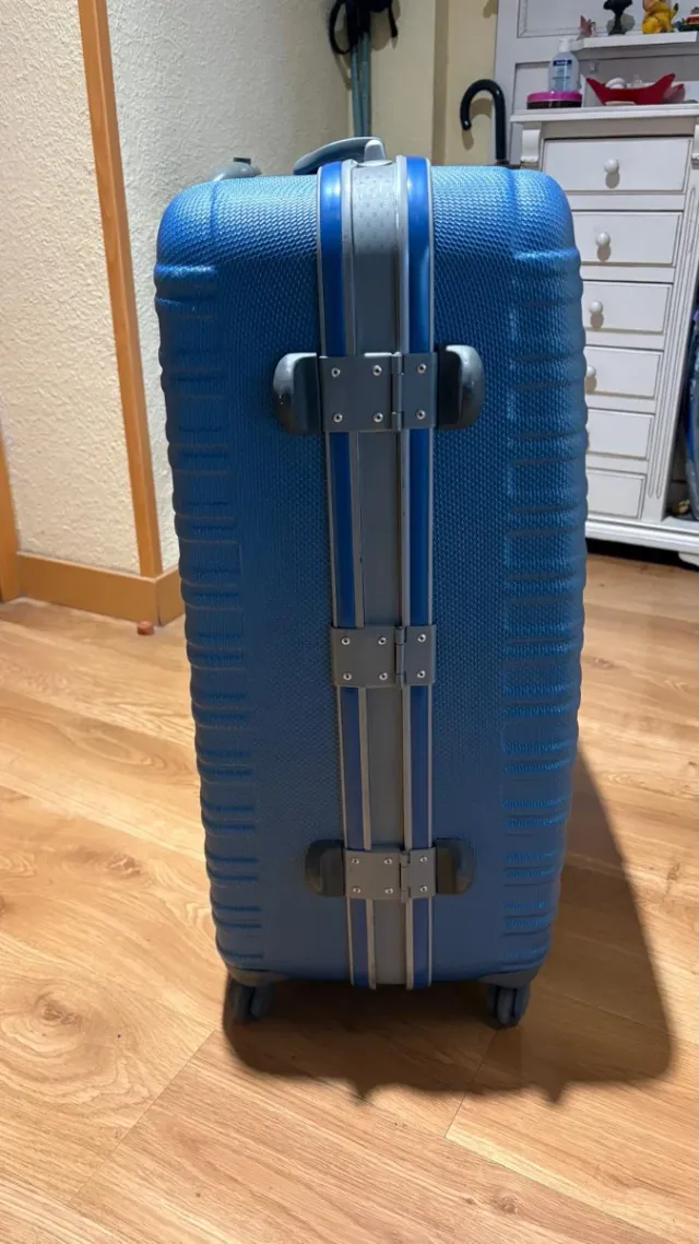 Maleta Grande Azul Salvador Bachiller