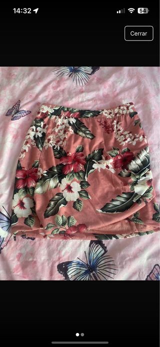 Falda corta floral