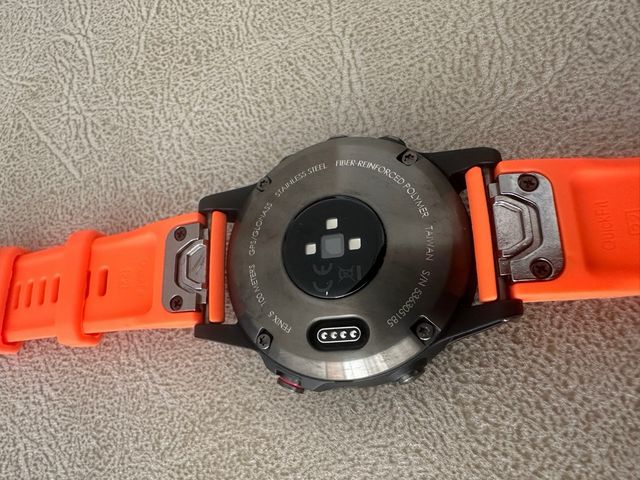 Garmin Fenix 5 Naranja y Plata