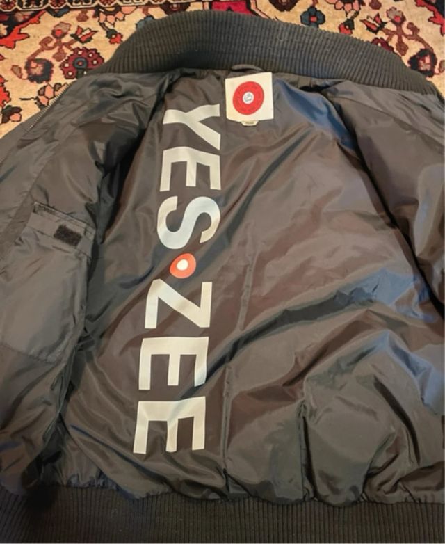 Piumino Bomber Caldo Imbottito Nero